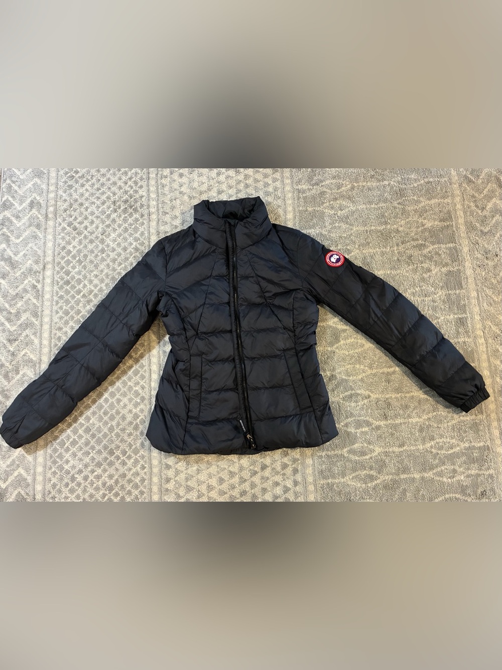 Canada Goose Women's Abbott Packable 750 Fill Power Down Jacket